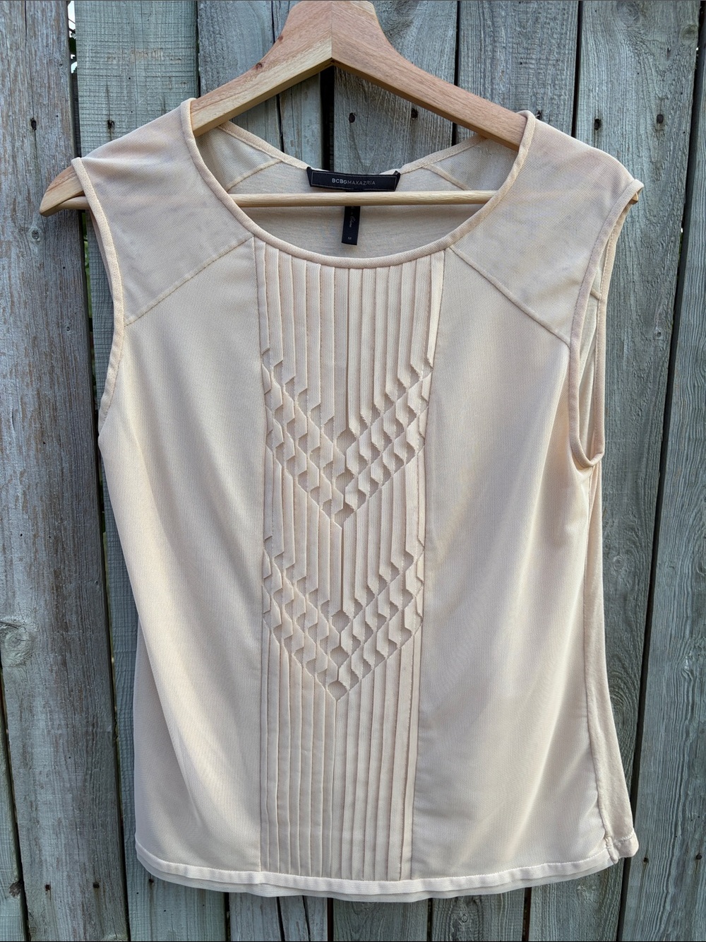 BCBGMaxAzria Cream Pleated Front Sleeveless Camisole